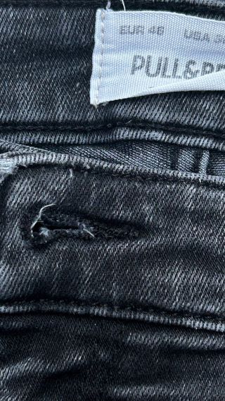 Pantalón vaquero pitillo roto negro