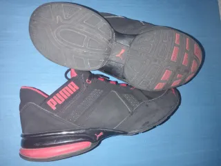 Zapatillas Puma Tazón Negras y Rojas