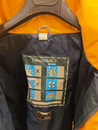 Impermeable Tribord azul y amarillo
