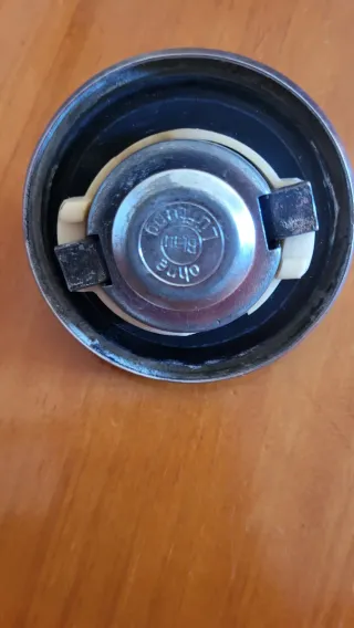 Tapón gasolina Mercedes W123 W124