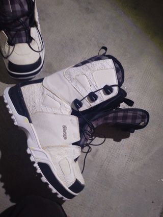 Kit Snowboard Botas Casco Fijaciones