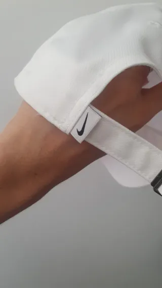 Gorra Nike Heritage 86 Swoosh Blanca