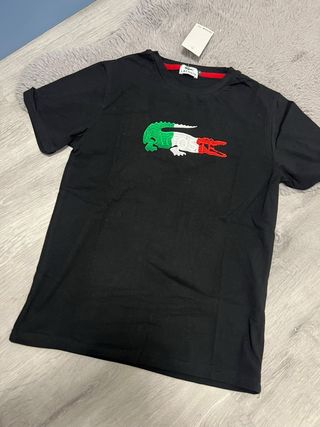 Camiseta Lacoste Negra Logo Cocodrilo Tricolor