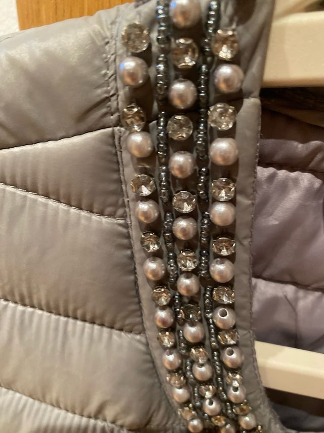 Cazadora plateada mujer con pedrería