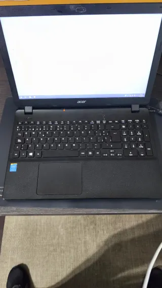 Portátil Acer Extensa 2530 i3 8GB RAM SSD