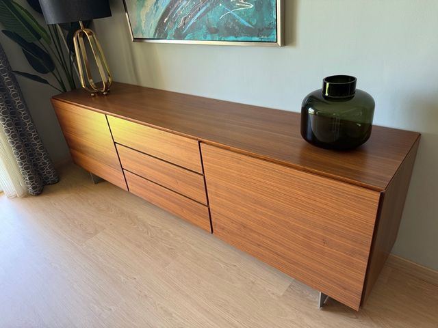 Aparador chapa Nogal BoConcept