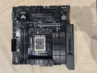 Placa Base ASUS TUF GAMING B760M