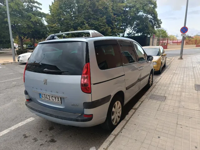 Peugeot 807 2004