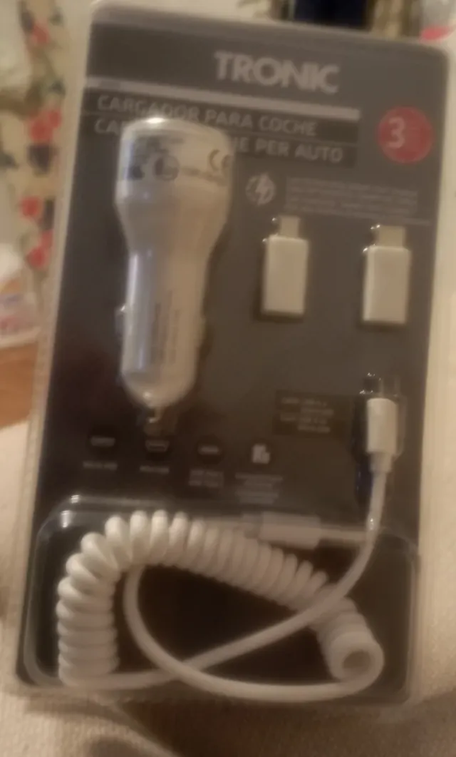 Cargador Coche Tronic con 2 Adaptadores USB