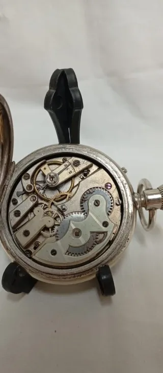 Reloj de bolsillo antiguo