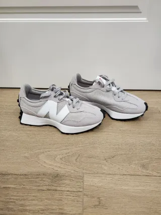 Zapatillas New Balance 327 Gris/Blanco