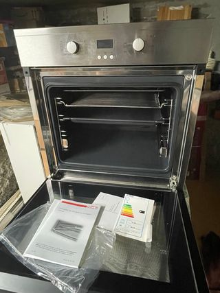 Horno Miele modelo H 2161-1 B