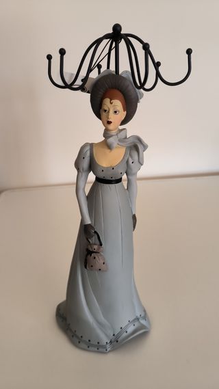 Colgador de joyas con figura de época a estrenar 