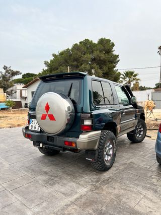 Mitsubishi Montero 2000