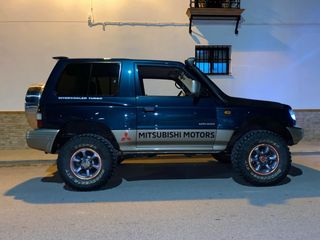 Mitsubishi Montero 2000