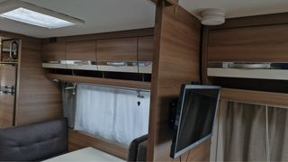 Caravana Dethleffs Nomad 730 FKR de doble eje