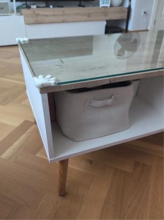 Mesa centro cristal y madera nórdica