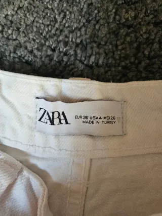 Pantalón ancho blanco Zara