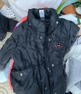 Chaqueta negra infantil