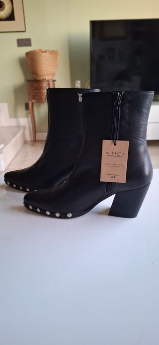 Botines Vienty Talla 37 Tacón Tachas