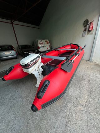 Zodiac Oceam 360 con motor Johnson