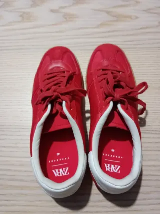 Zapatillas Zara rojas talla 40
