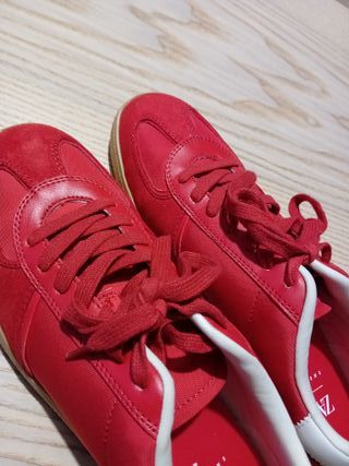Zapatillas Zara rojas talla 40