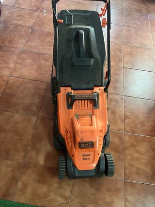 Cortacésped Eléctrico Black+Decker 1600W