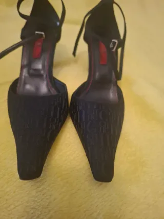Zapatos de tacón Carolina Herrera negros