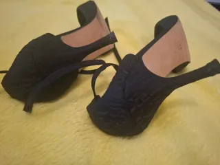 Zapatos de tacón Carolina Herrera negros