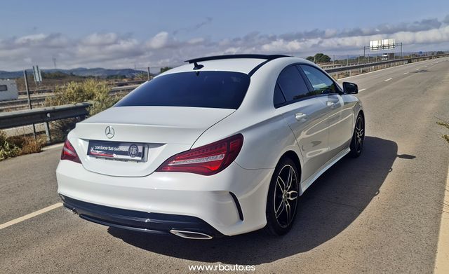 Mercedes-Benz Clase CLA 180AMG line impecable