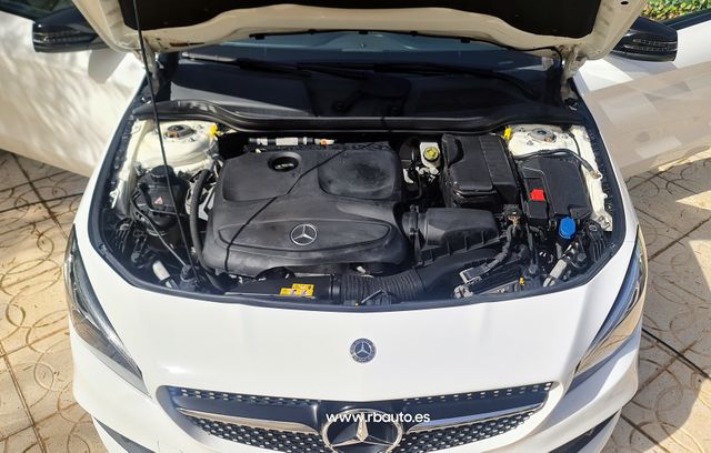 Mercedes-Benz Clase CLA 180AMG line impecable