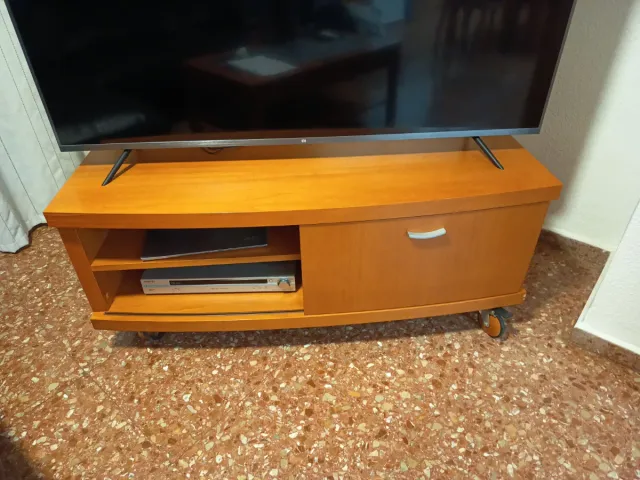 Mesa TV madera cerezo natural