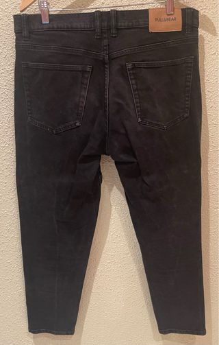 Pantalón vaquero negro Pull&Bear Talla 44
