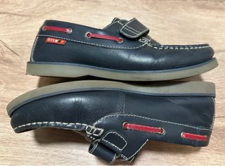 Zapatos niño BTS talla 36, piel azul