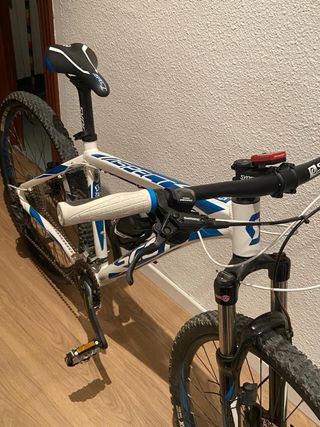 Bicicleta Scott Aspect 720 alloy 27,5
