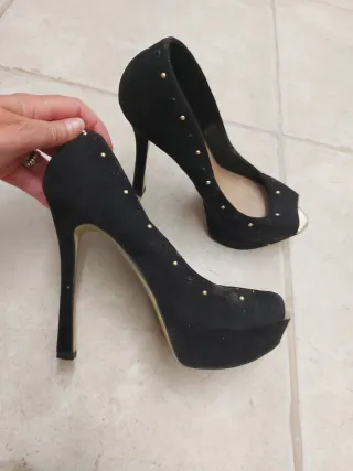 Zapatos Leticios Tacón Negro/Dorado Talla 38