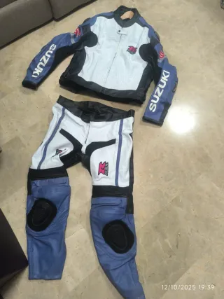 Mono de moto Suzuki 2 piezas