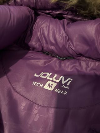 Chaleco acolchado con capucha y pelo