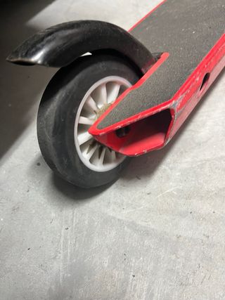 Patinete infantil rojo