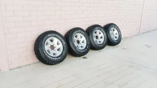 Llantas  Mitsubishi Montero