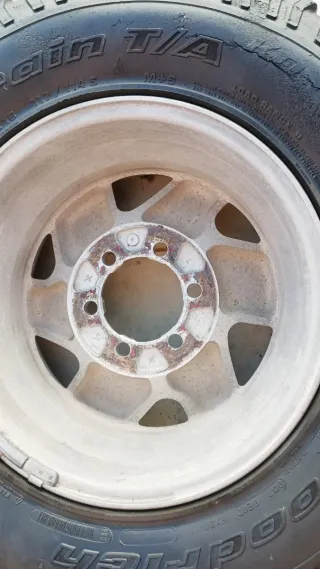 Llantas  Mitsubishi Montero