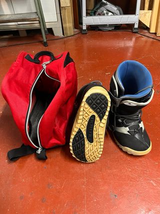 Equipo Snowboard Burton, Fijaciones y botas.