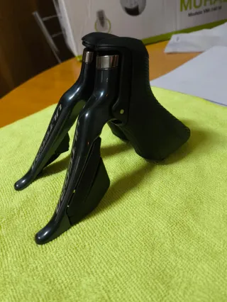 Grupo Shimano Ultegra R8050 Di2