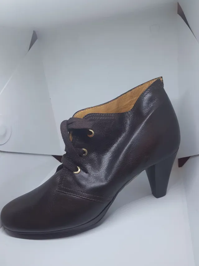 Botines marca Platino Marrón Talla 37 NUEVO