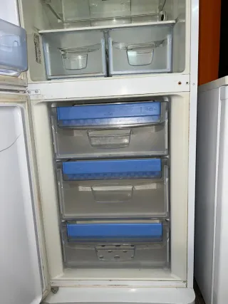 OFERTA Nevera Combi INDESIT con Garantía 