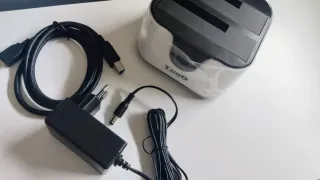 TooQ TQDS-802BW Docking Station SATA