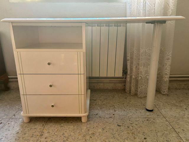 Mesa estudio con cajonera blanca
