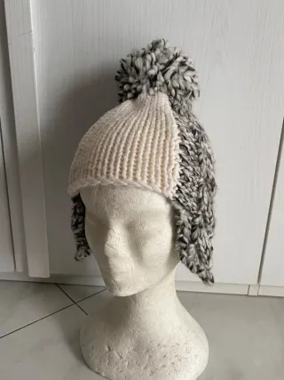 Cappello lana Regina tg 1 con pon pon