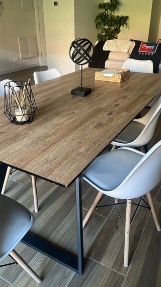 Mesa de comedor 140x90
extensible a 180 cm